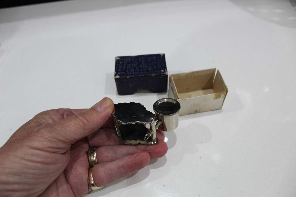 Vintage loupe in 'as new' condition