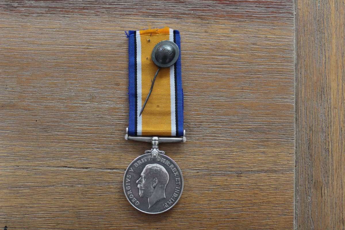 Unusual - WW1 War medal - UNNAMED!