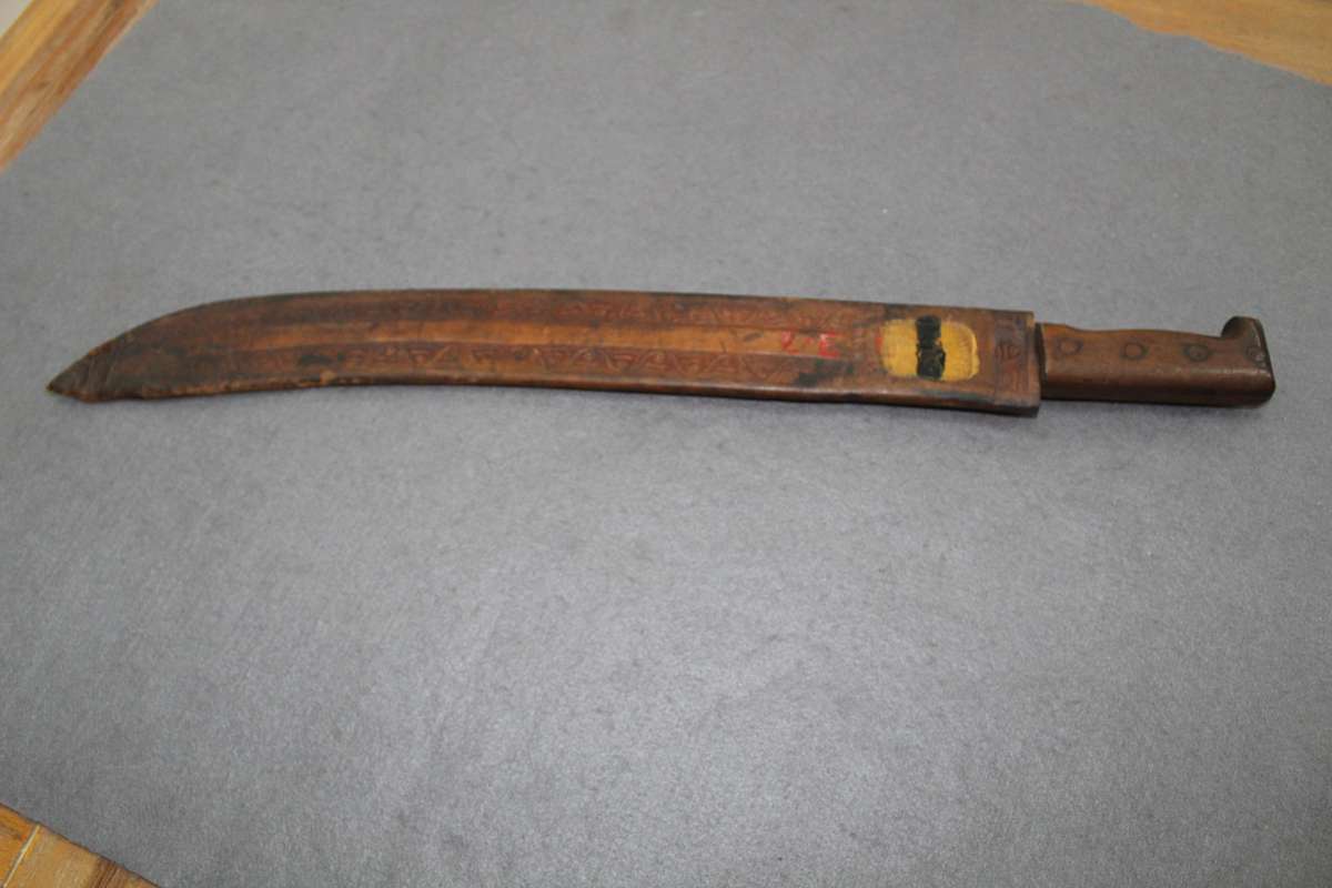 Large Machete (USA military issued?)