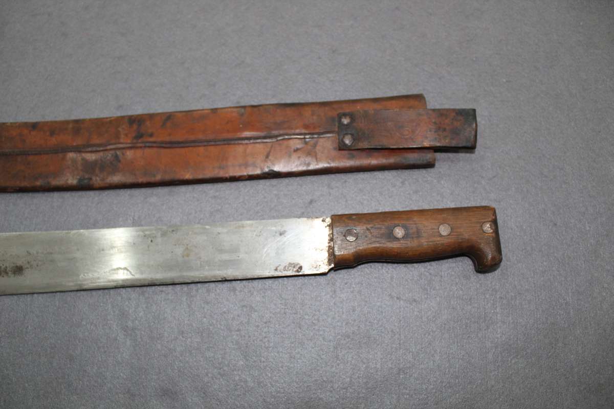 Large Machete (USA military issued?)