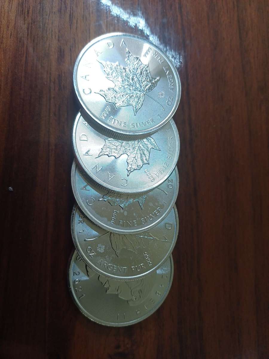 Canada Maple Leaf .9999 1oz Silver 5Dollar