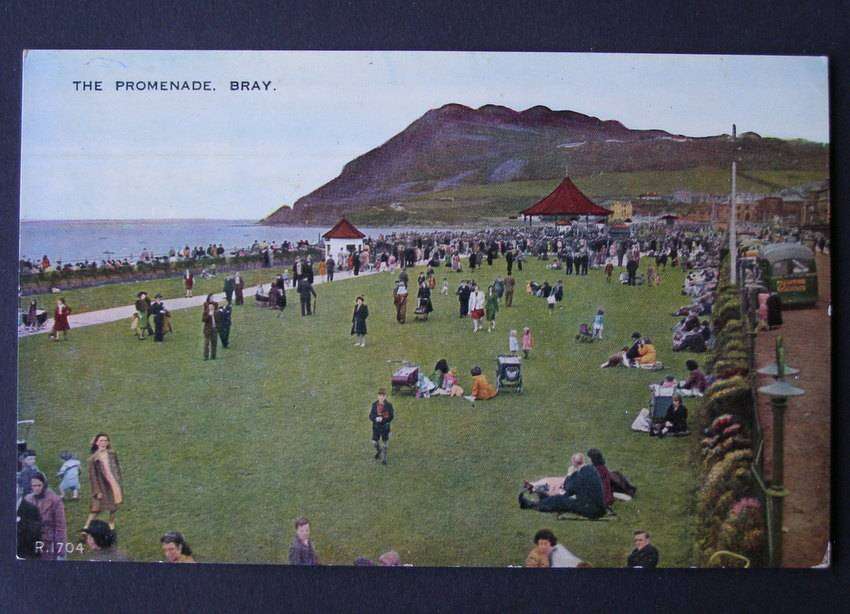 Valentine's POSTCARD - The Promenade, Bray