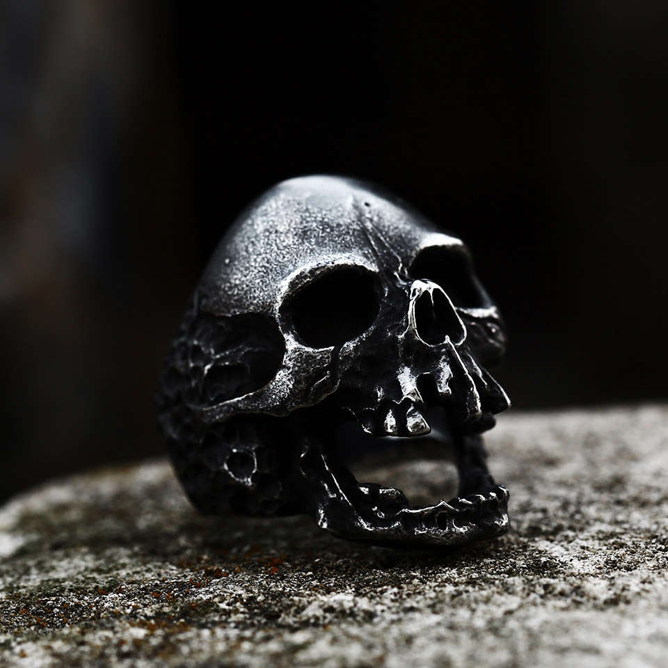 Stainless Steel Toothless Screaming Skull Ring - Antique Black - Size 12 (US) | Y (UK)
