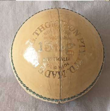 Kookaburra Cricket Ball Signed by Legend Graeme Smith - excellent condition - never used