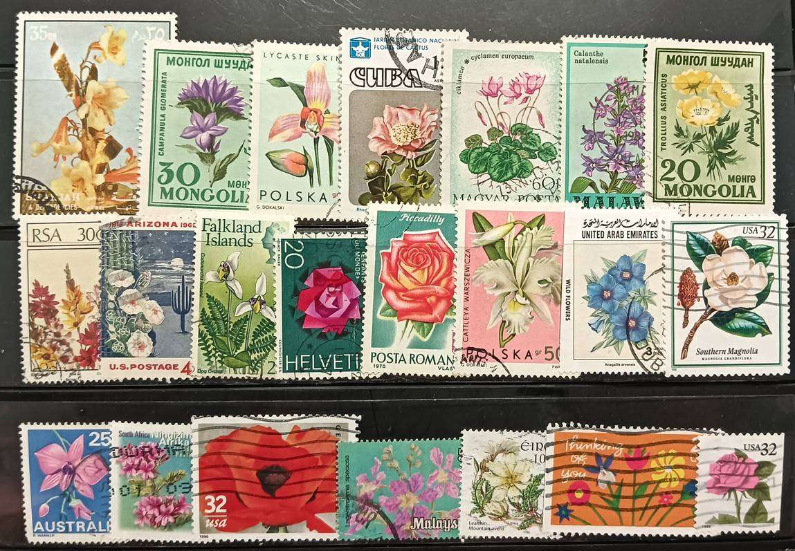 Thematics - Flowers - 22 Stamps - Mixed World - No Duplicates