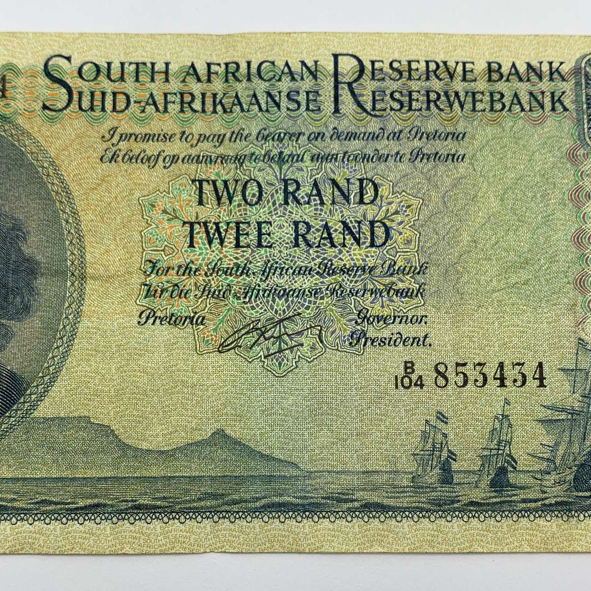 SA  'G. Rissik'  1962 Two Rand 'B104' Note (EF)