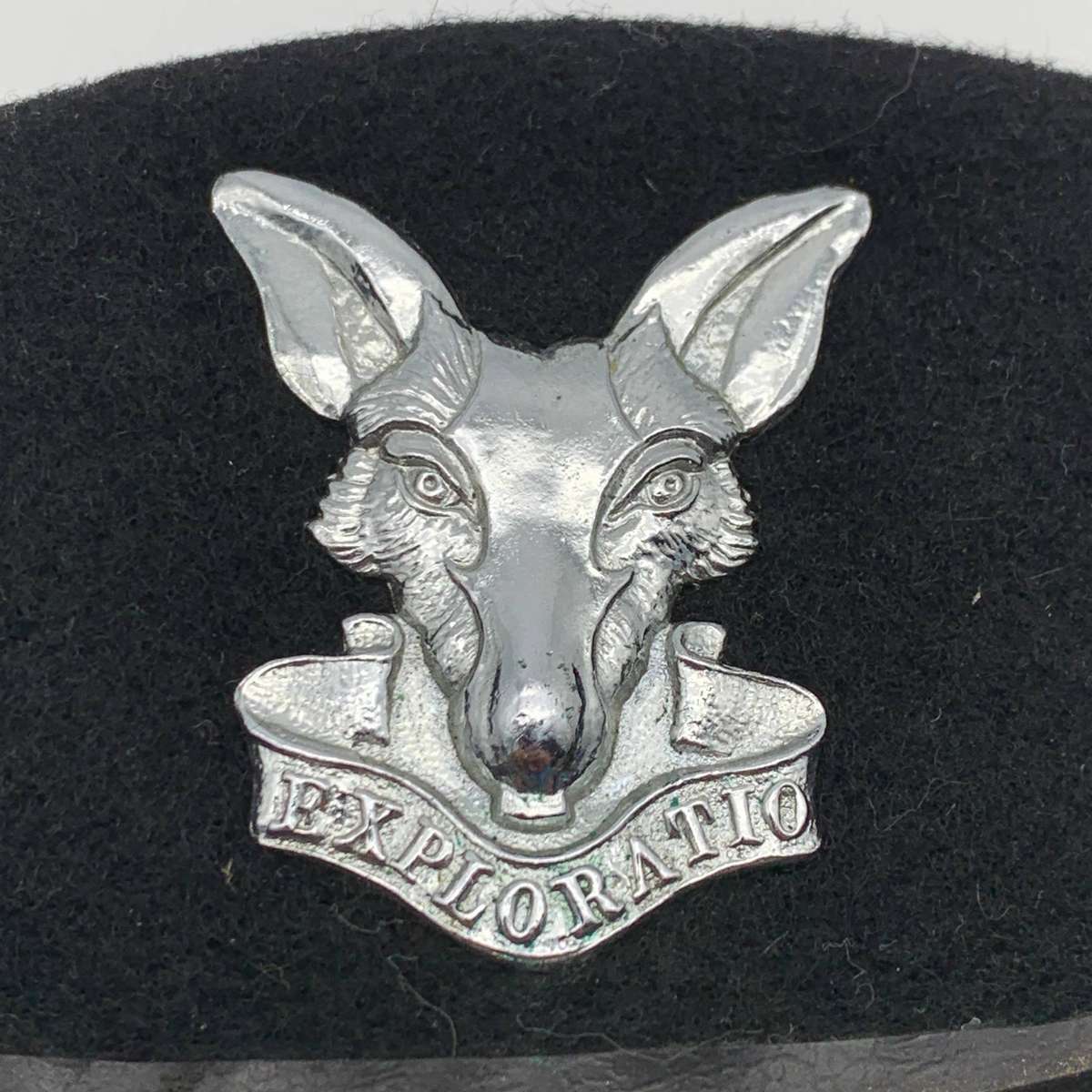 SADF  'Intelligence Corps' Black Beret & Badge
