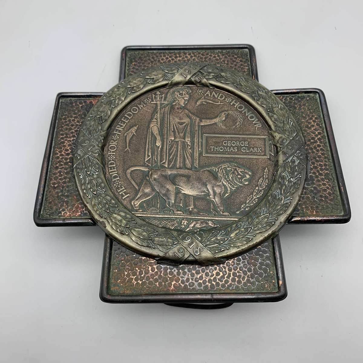 WW1 'K.I.A' Memorial Death Plaque & Frame (George Thomas Clark)