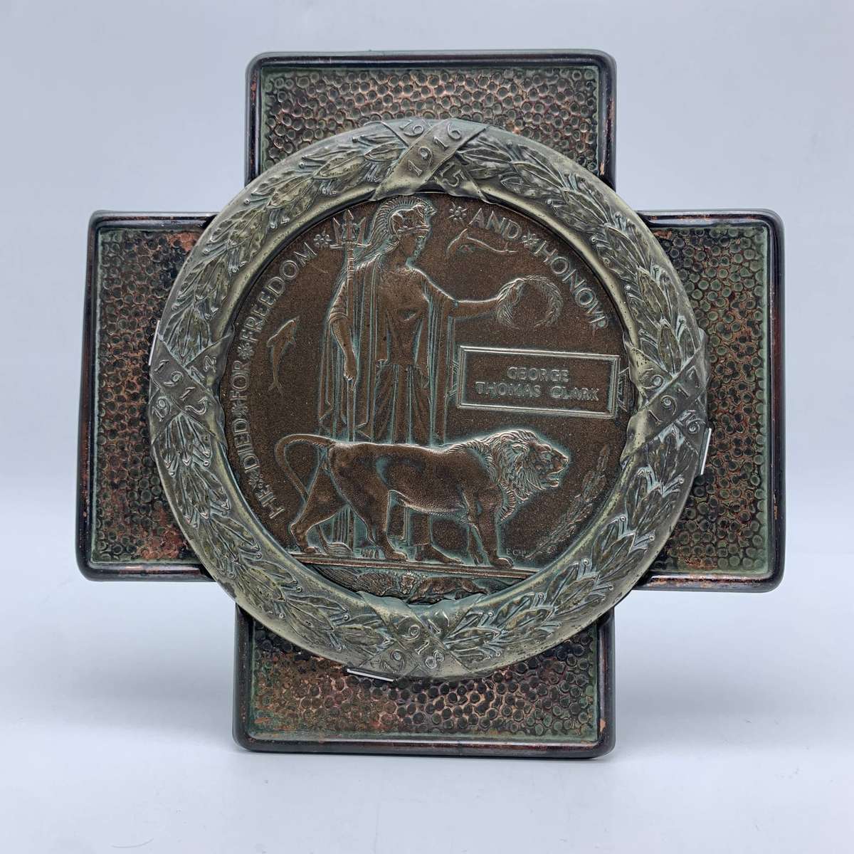 WW1 'K.I.A' Memorial Death Plaque & Frame (George Thomas Clark)