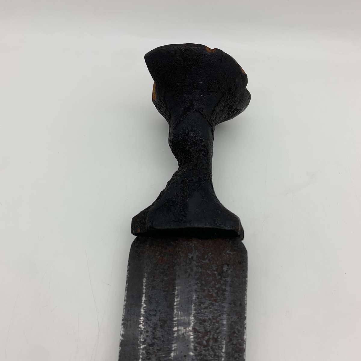 Scarce Antique 'Kondo Tribe' Short Sword (Ikakalaka)