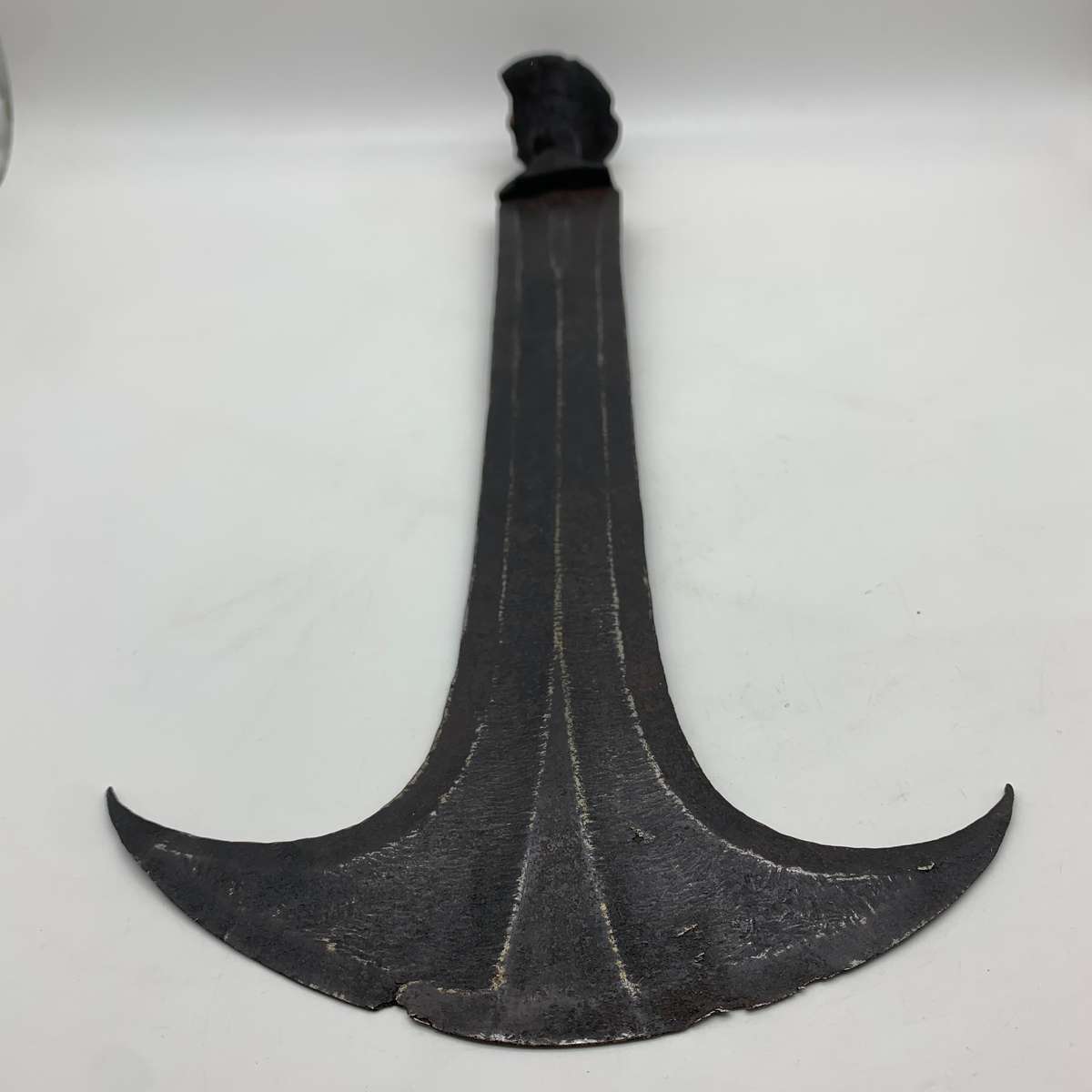 Scarce Antique 'Kondo Tribe' Short Sword (Ikakalaka)