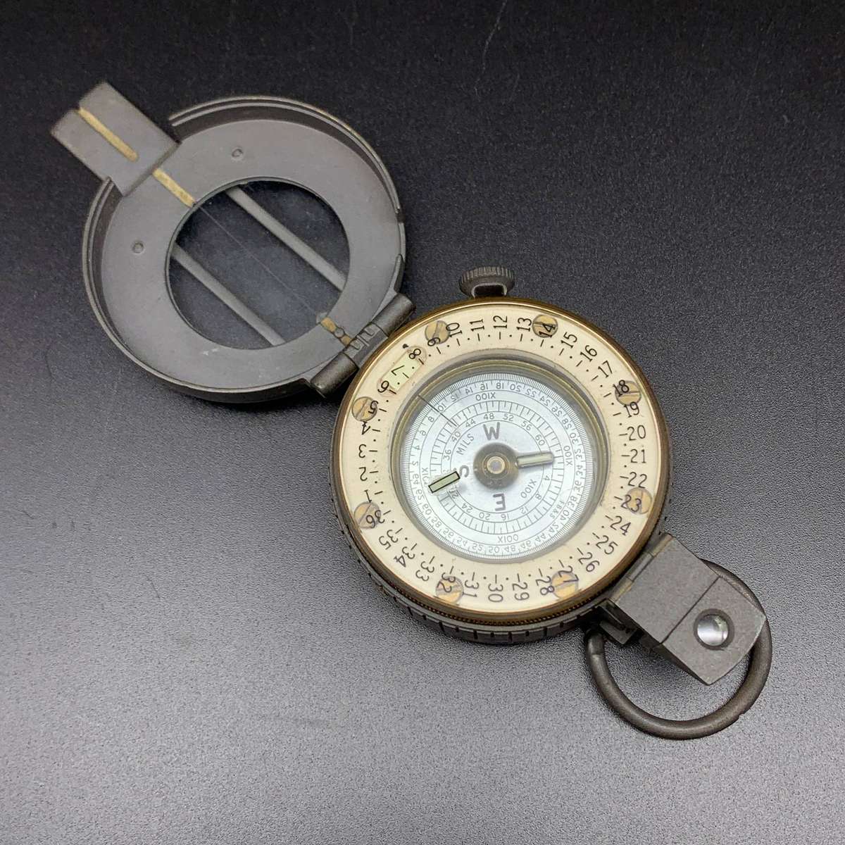 Vintage British 'M-73/G-150' Compass (Stanley London)