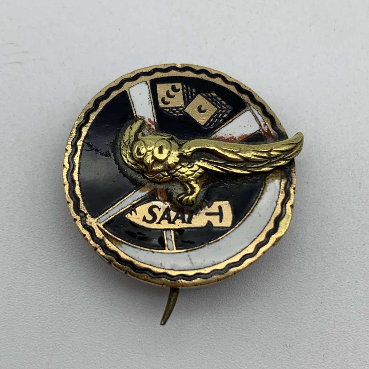 Rare WW2 '31 Squadron' SAAF Enamel Badge