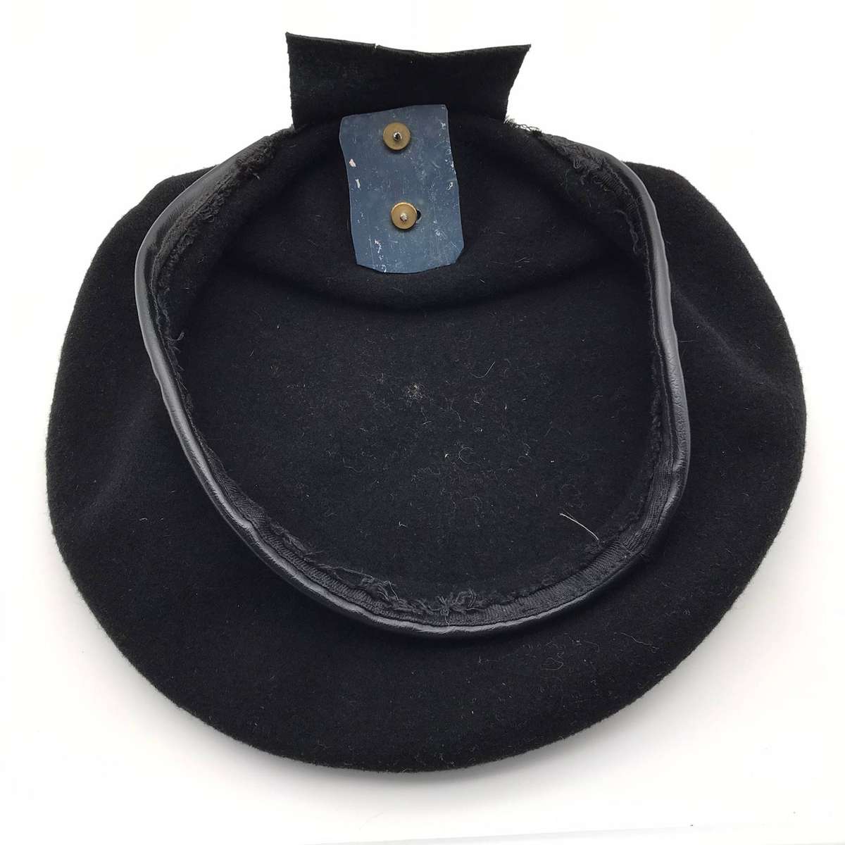 SADF  'Intelligence Corps' Black Beret & Badge