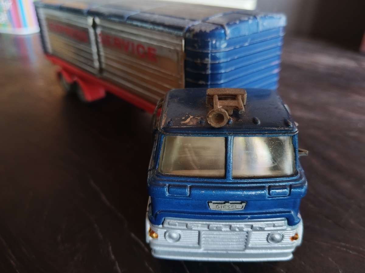 Corgi Toys EXPRESS Service truck and Trailer