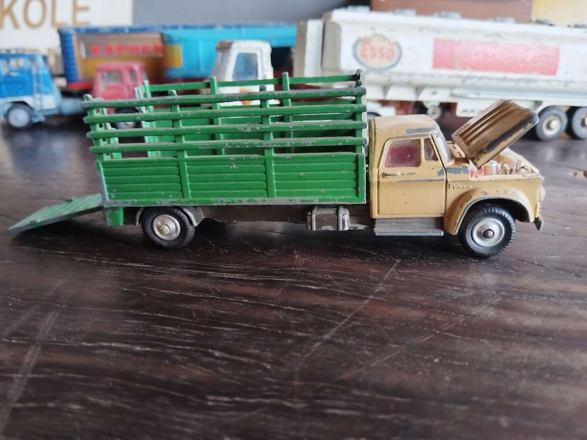 Corgi Toys Kew Fargo Truck