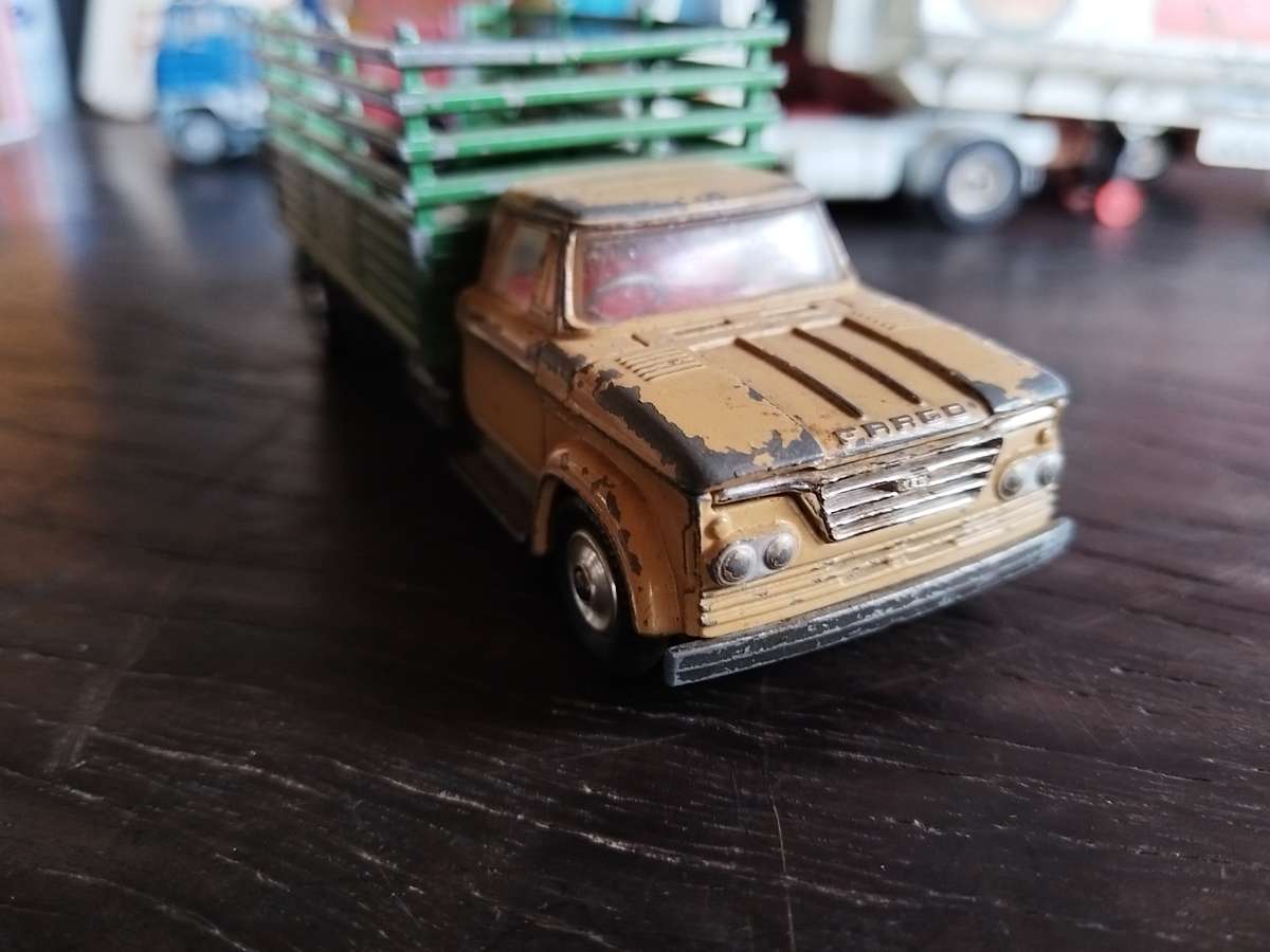 Corgi Toys Kew Fargo Truck