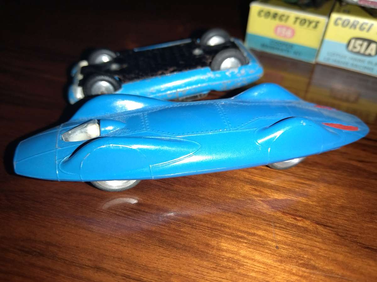 Corgi Toys RACING TEAM 5 cars