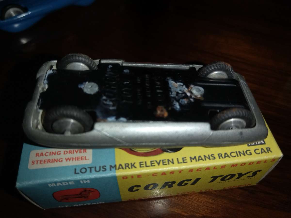 Corgi Toys RACING TEAM 5 cars