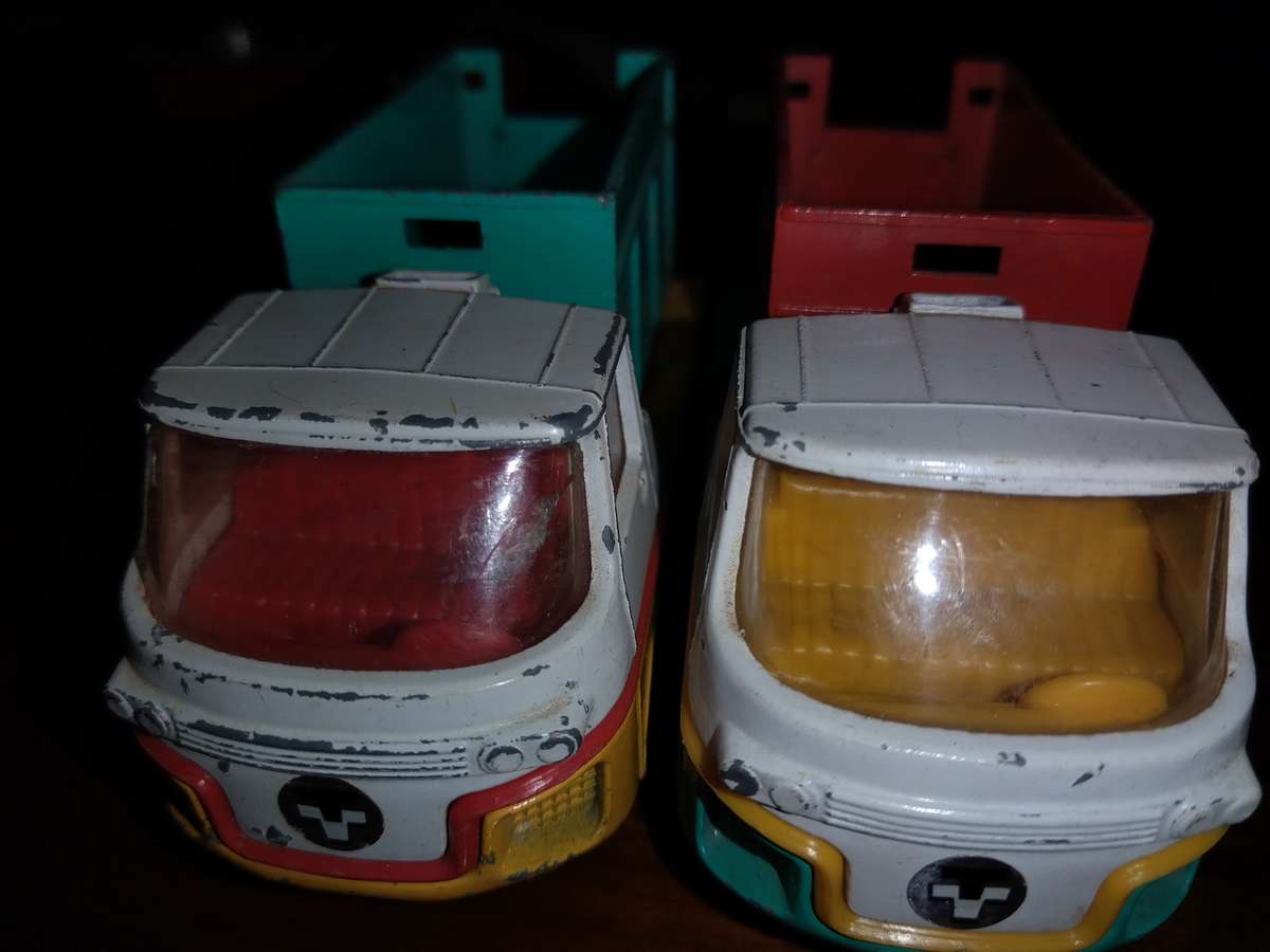 2 x Qualitoys by CORGI TOYS TURBINE TRUCKS