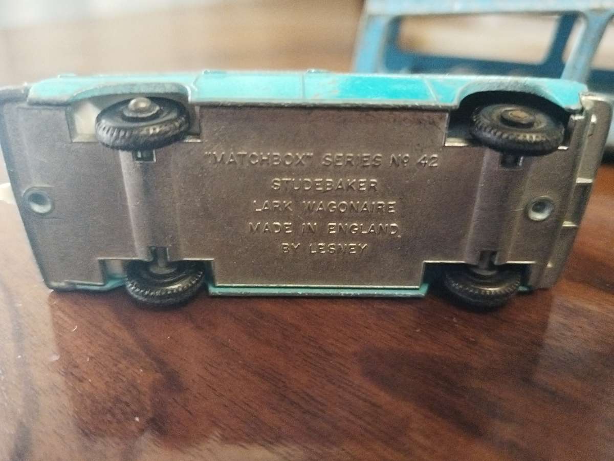 Matchbox Car Transporter plus 3 cars