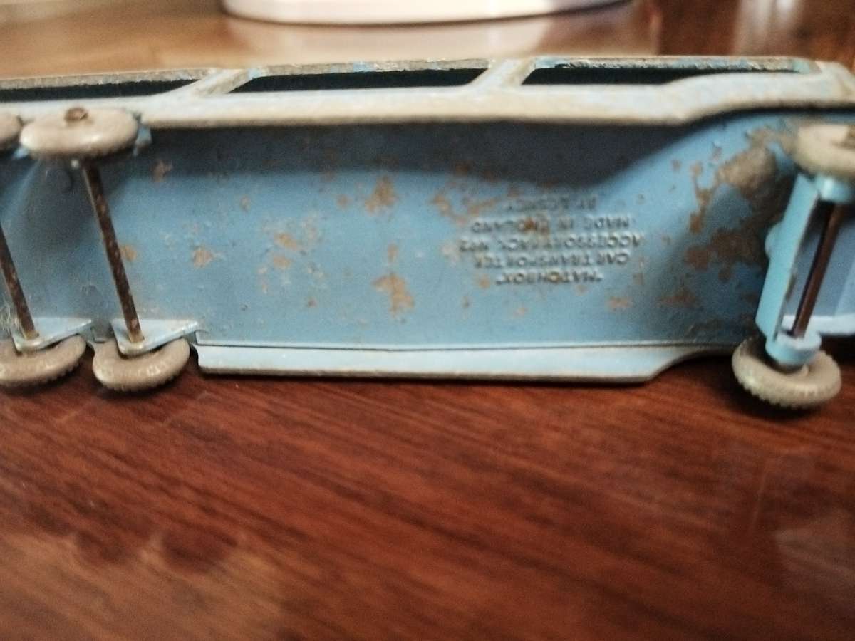 Matchbox Car Transporter plus 3 cars