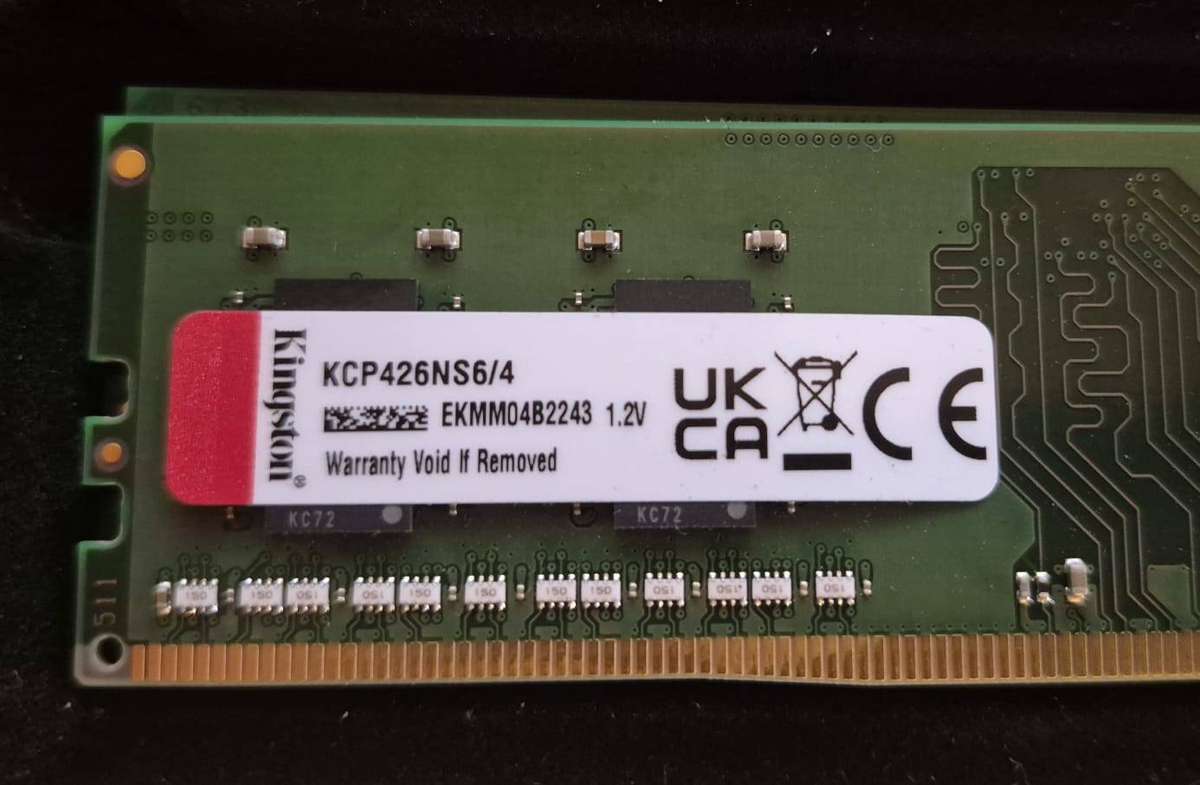 2 Sticks of Kingston 4GB 2666Mhz DDR4 DIMM