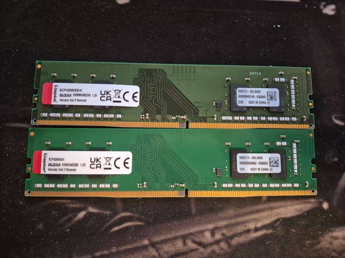 2 Sticks of Kingston 4GB 2666Mhz DDR4 DIMM