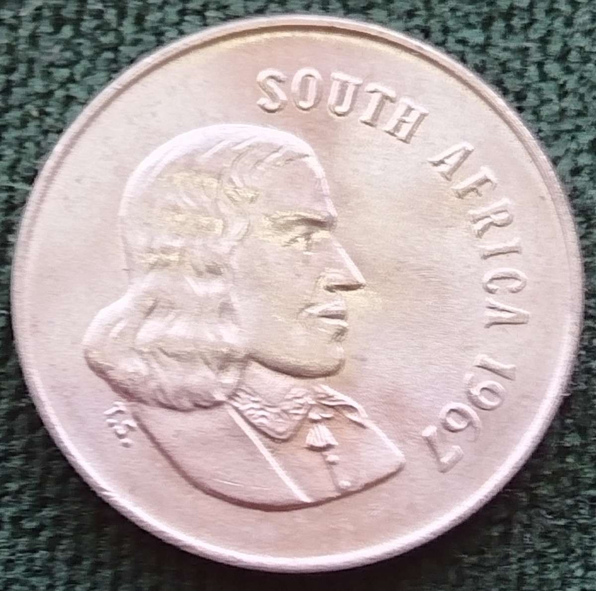 1967   5c   COIN   (English)       SUN15845