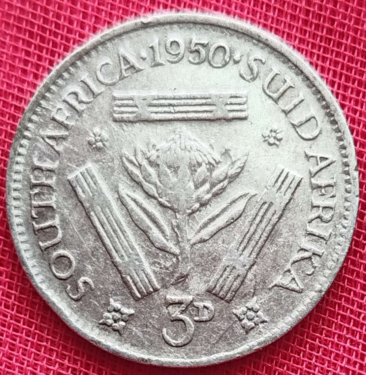 1950  Threepence Coin   ( SILVER 80% )             SUN17079