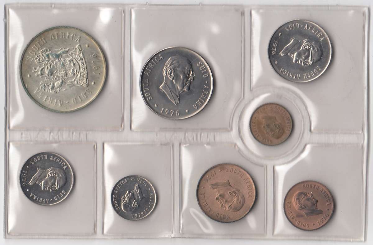 1976 MINT PACK UNC WITH SILVER R1 COIN       RSA