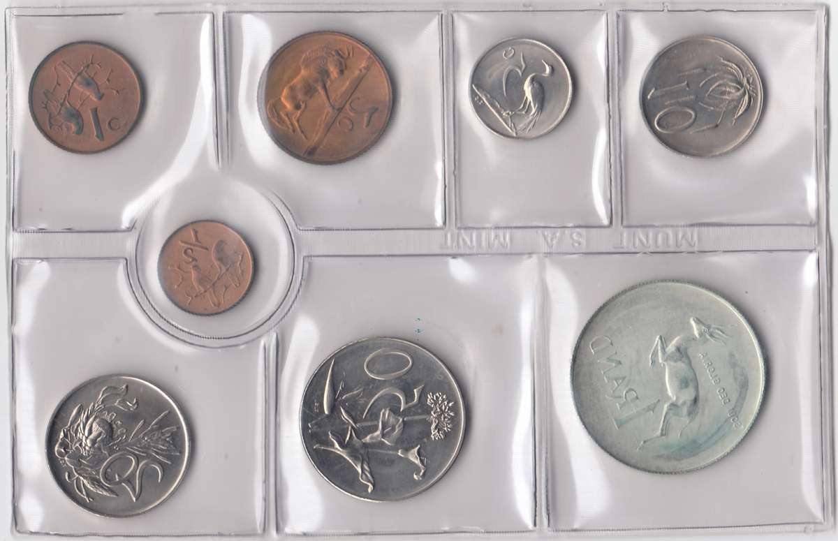 1971 MINT PACK UNC WITH SILVER R1 COIN       RSA                1971-043