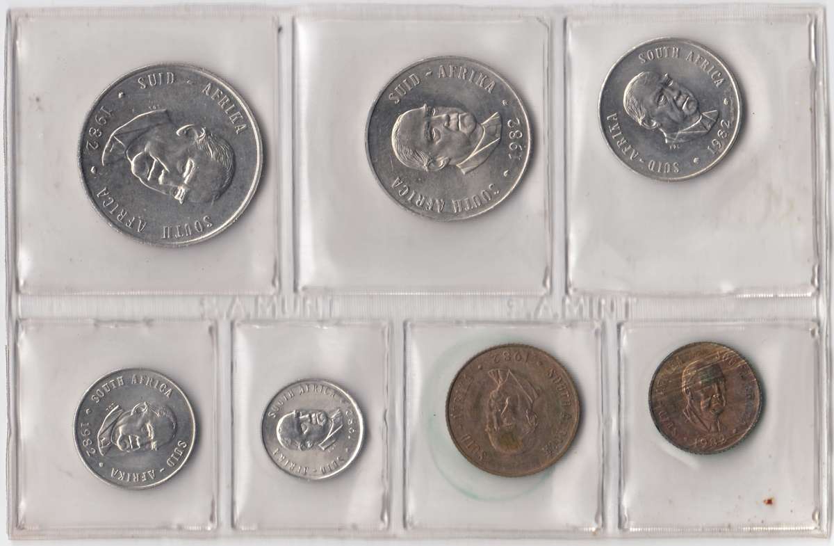 1982 MINT PACK UNC  SEALED FROM MINT      1982-047