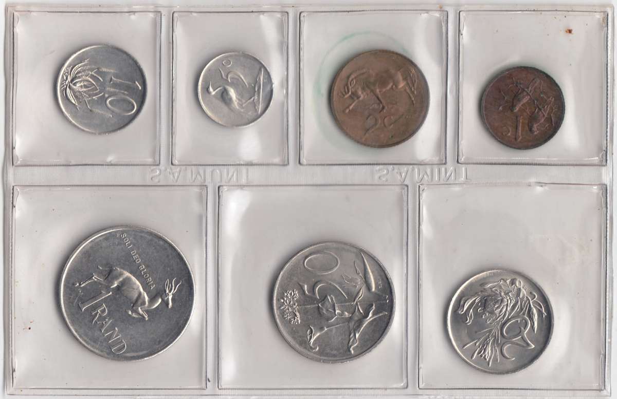 1982 MINT PACK UNC  SEALED FROM MINT      1982-047