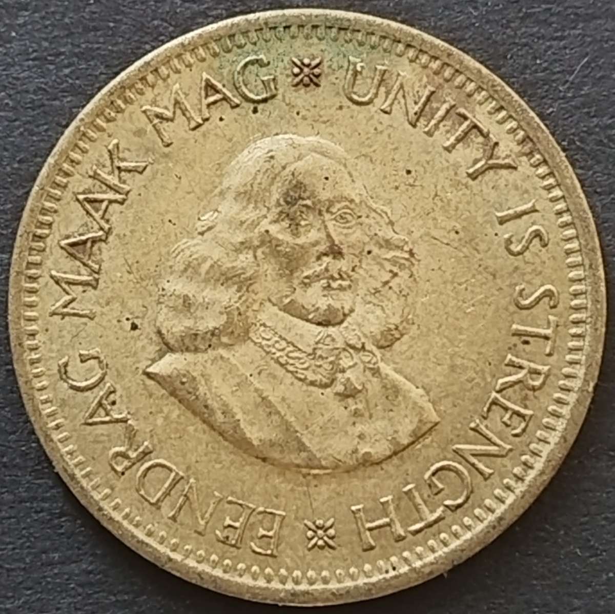 1961  1/2 CENT      RSA       SUN17897