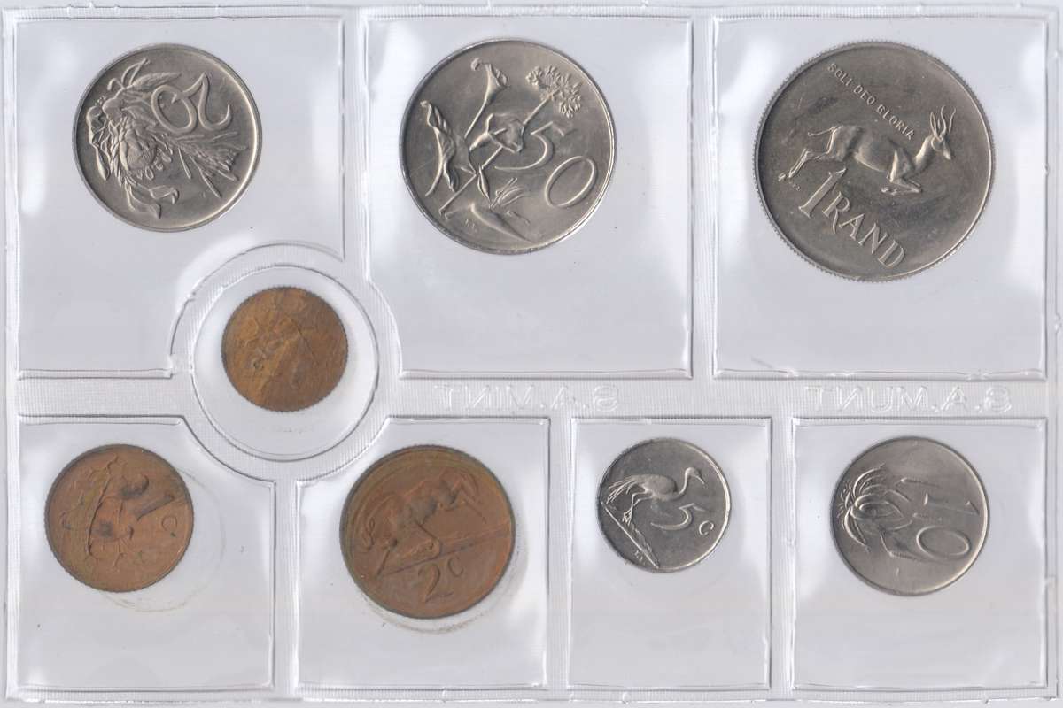 1978 MINT PACK UNC WITH 1/2 CENT COIN      1978-067
