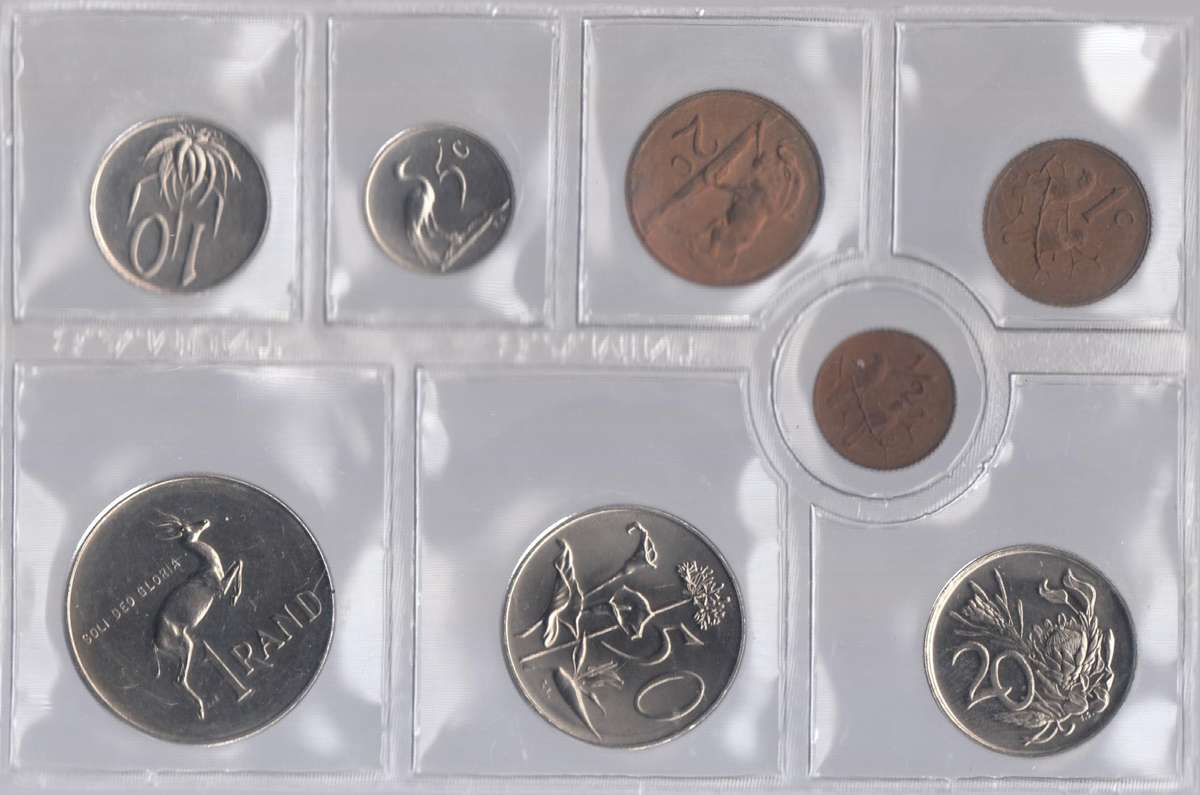 1977 MINT PACK UNC With 1/2 Cent Coin  Sealed    1977-080