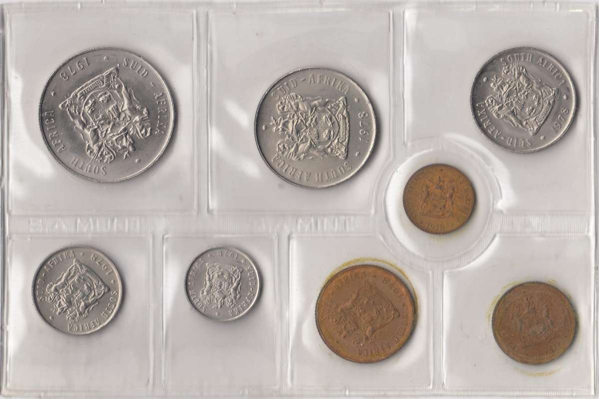 1978 MINT PACK UNC WITH 1/2 CENT COIN      1978-110