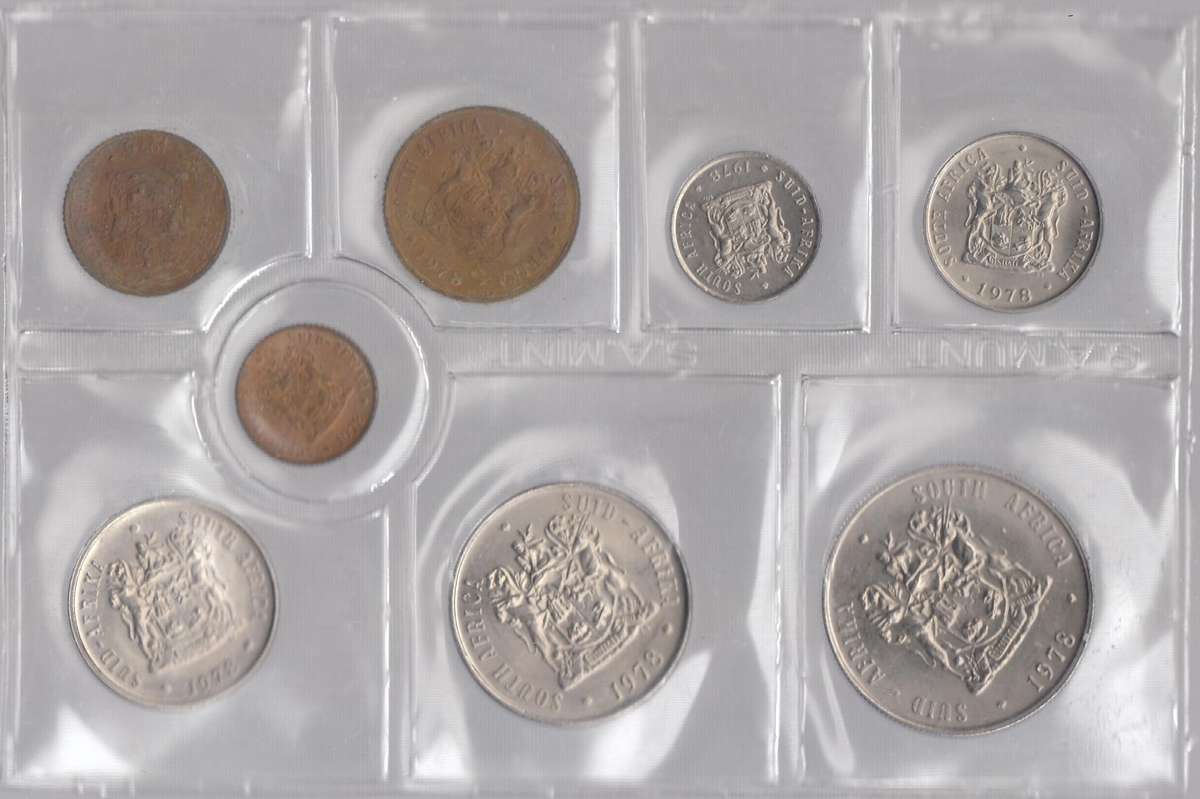 1978 MINT PACK UNC WITH 1/2 CENT COIN      1978-118