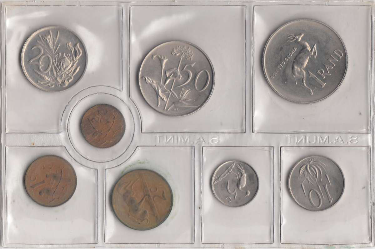 1978 MINT PACK UNC WITH 1/2 CENT COIN      1978-121