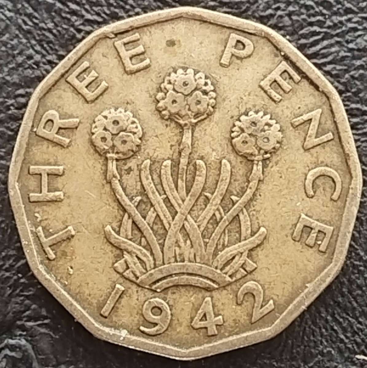 1942 -   THREE Pence Coin      United Kingdom         18251