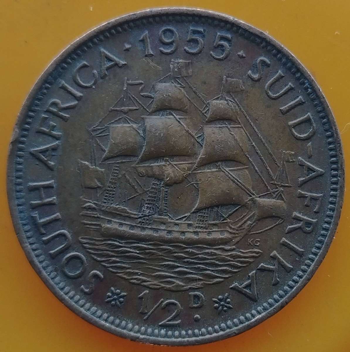 1955    HALF PENNY     Coin                18743
