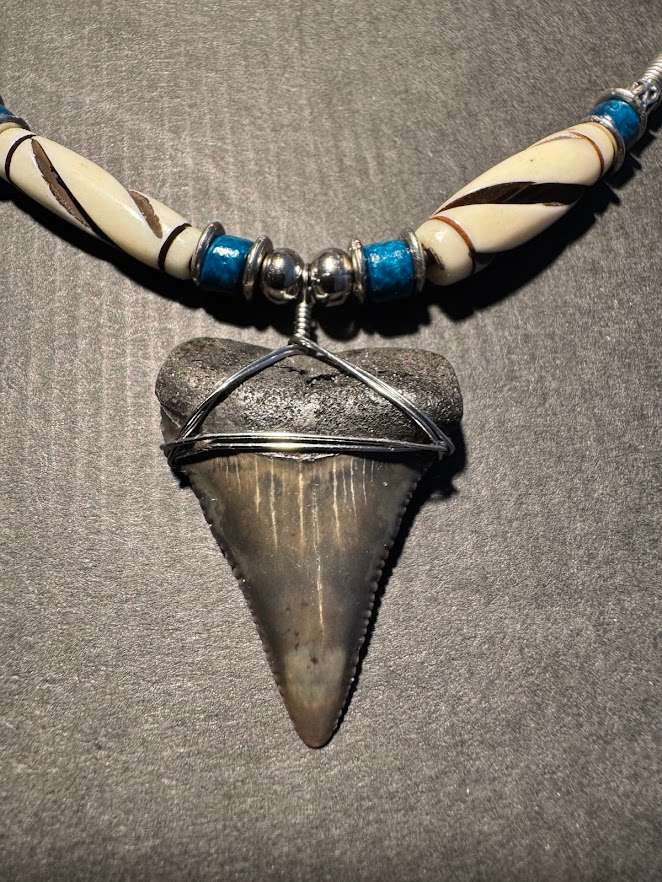 Great White FOSSIL SHARK TOOTH PENDANT NECKLACE 33 mm large size