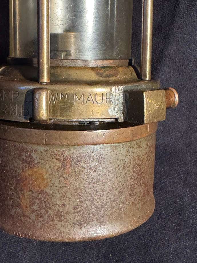 VINTAGE WOLF MINING SAFETY LAMP