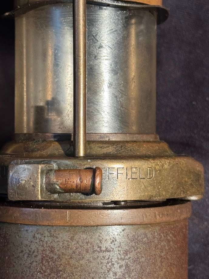 VINTAGE WOLF MINING SAFETY LAMP
