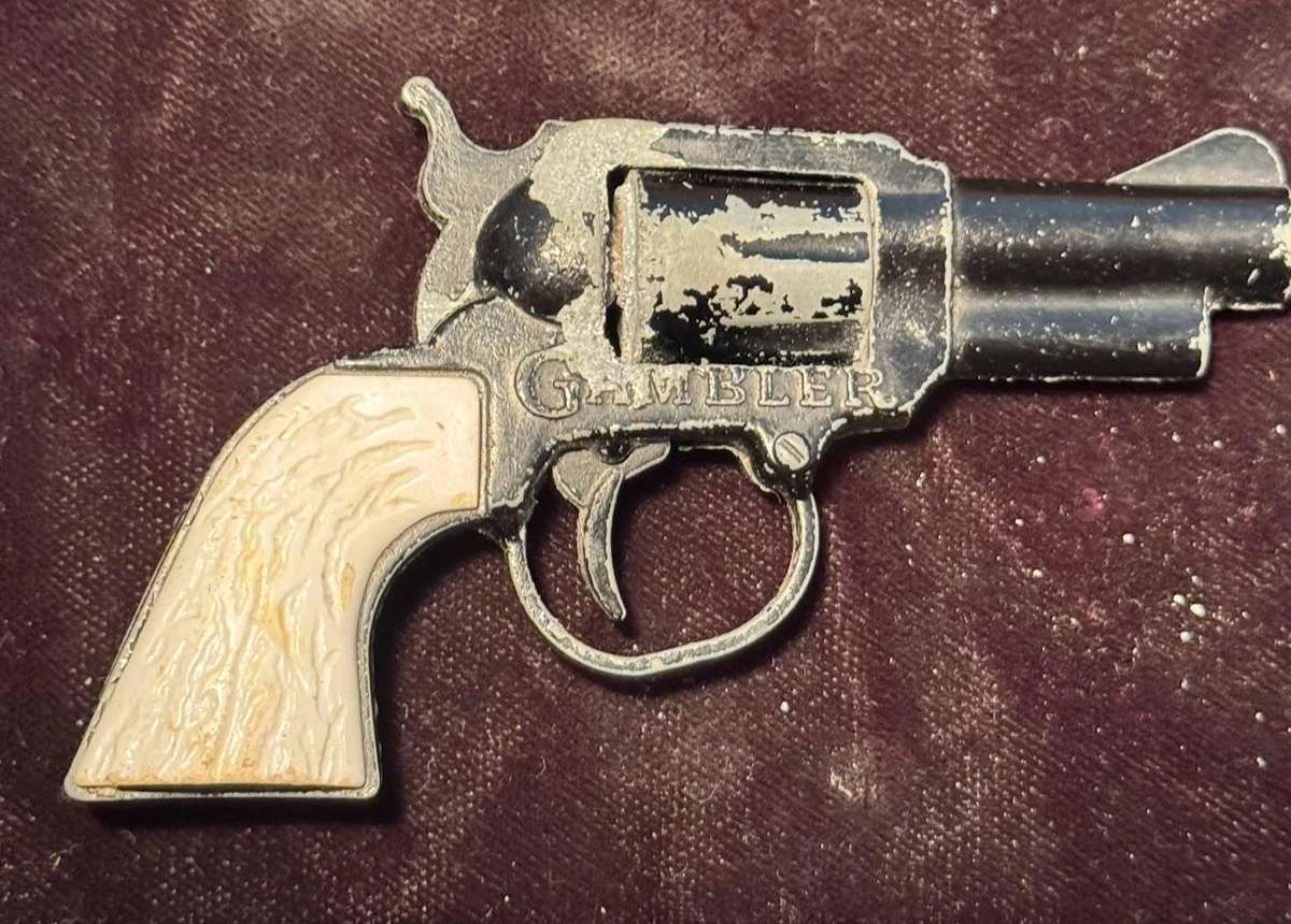 Vintage Lone Star Gambler Spud Gun/Cap Toy Gun. 1960s