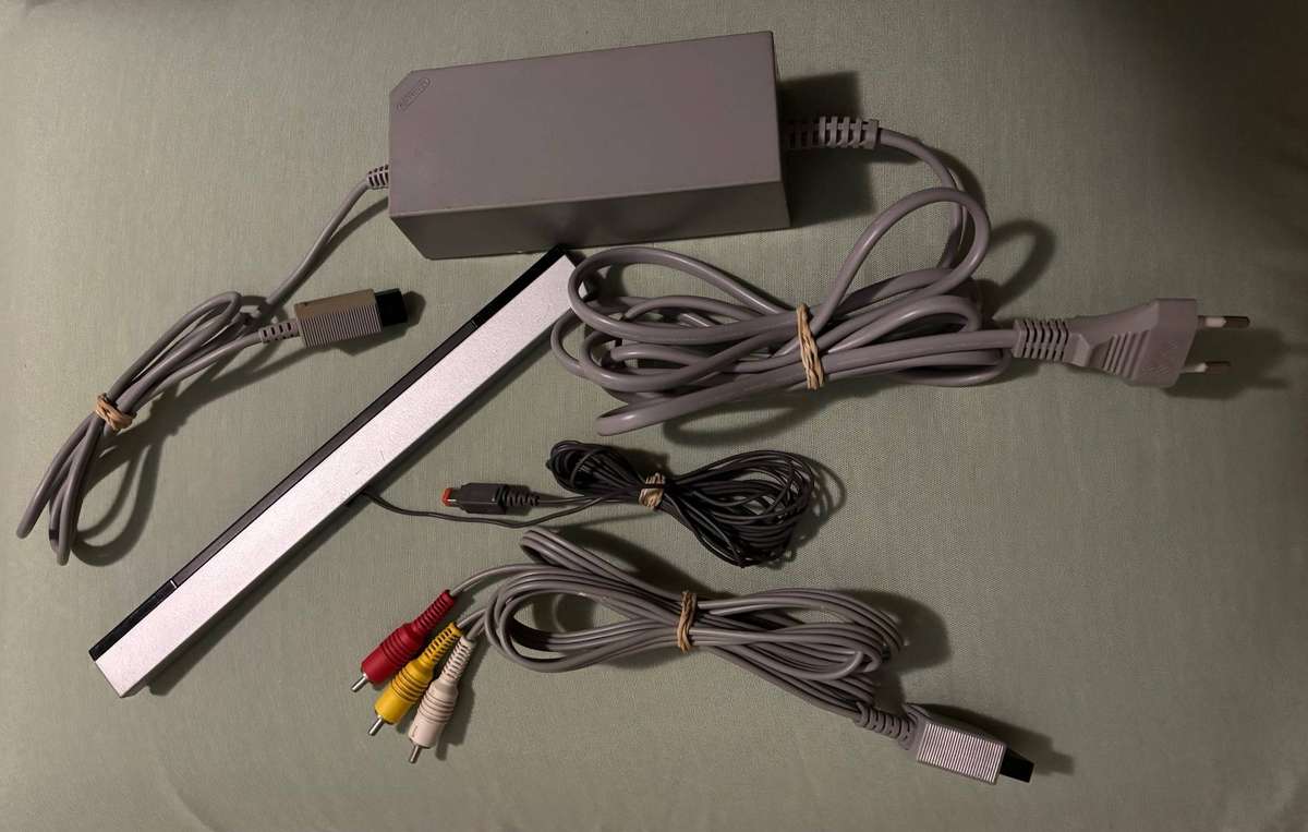 Nintendo Wii Mini console (PAL)
