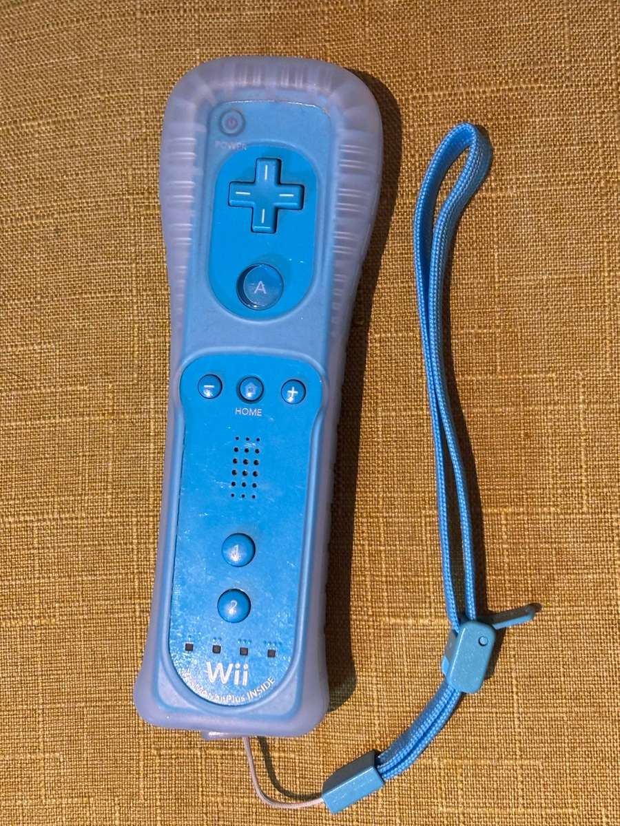 Genuine Nintendo blue Wii Remote Plus (rare and also for Wii U)