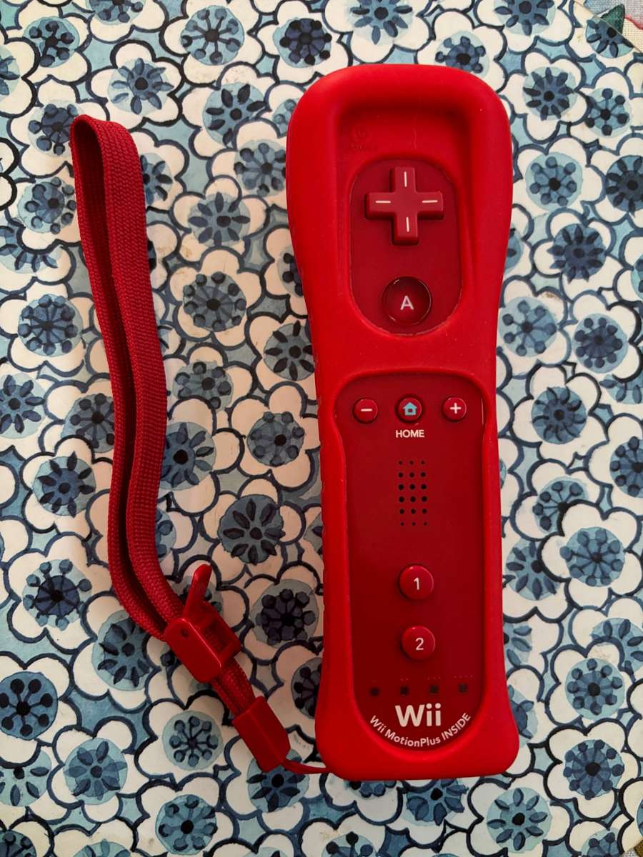 Genuine Nintendo red Wii Remote Plus (also for Wii U)