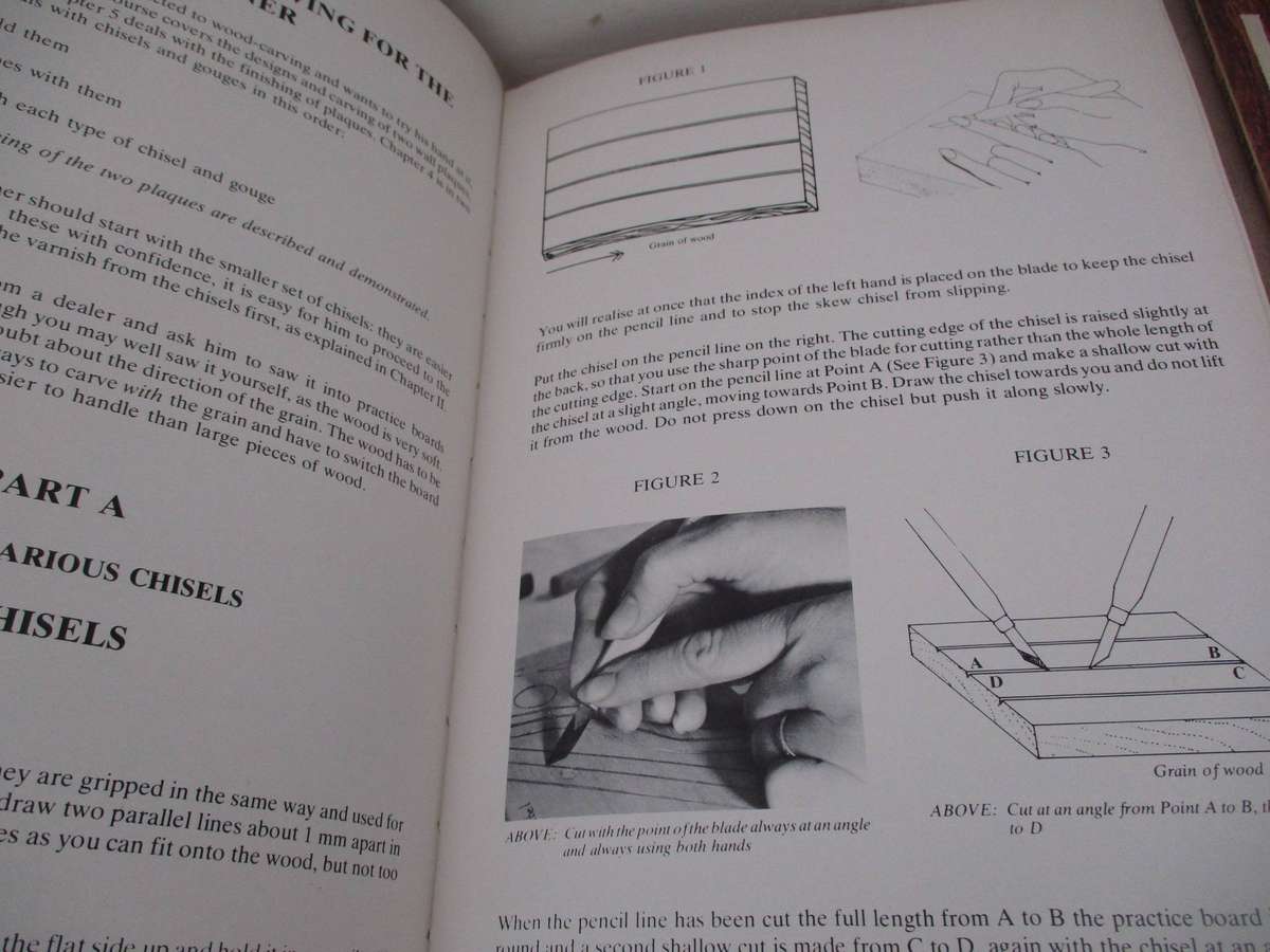 4 Woodcarving books / Houtsnywerk